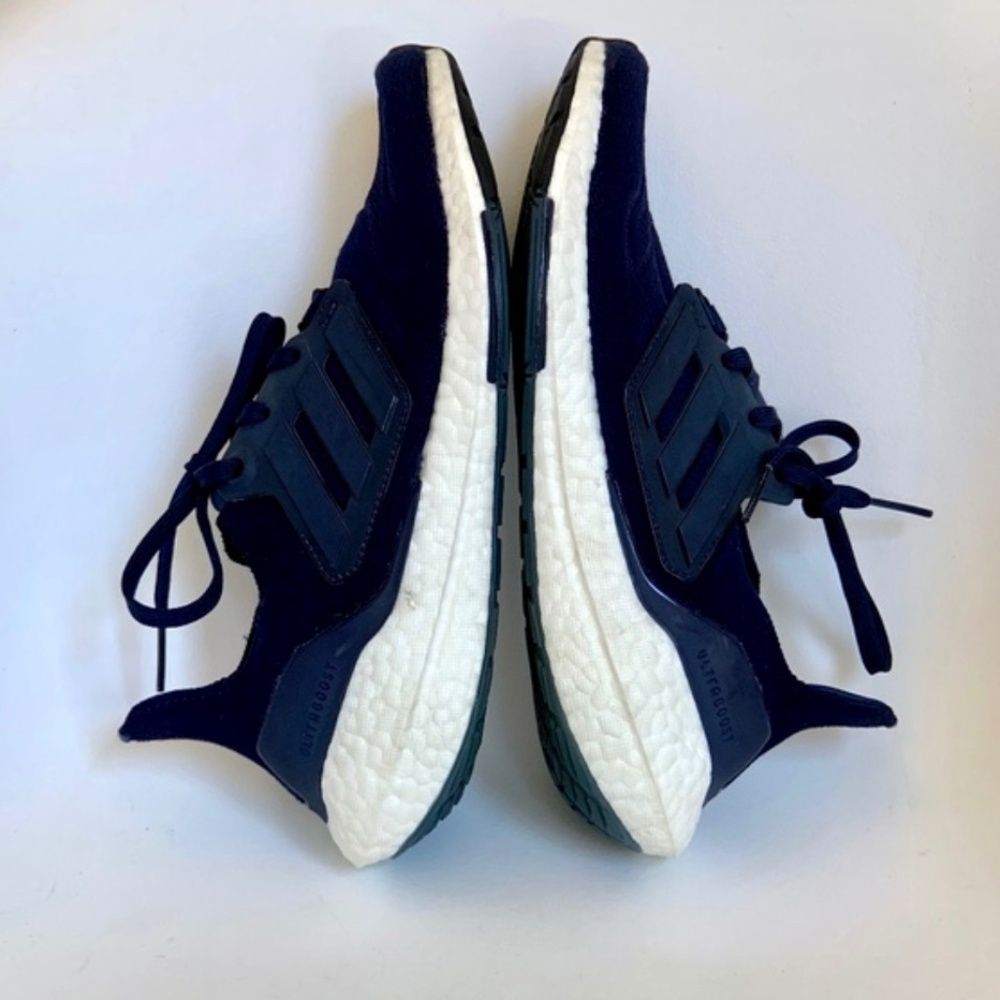 Adidas UltraBoost 22 Navy Blue W7 - Picture 8 of 11